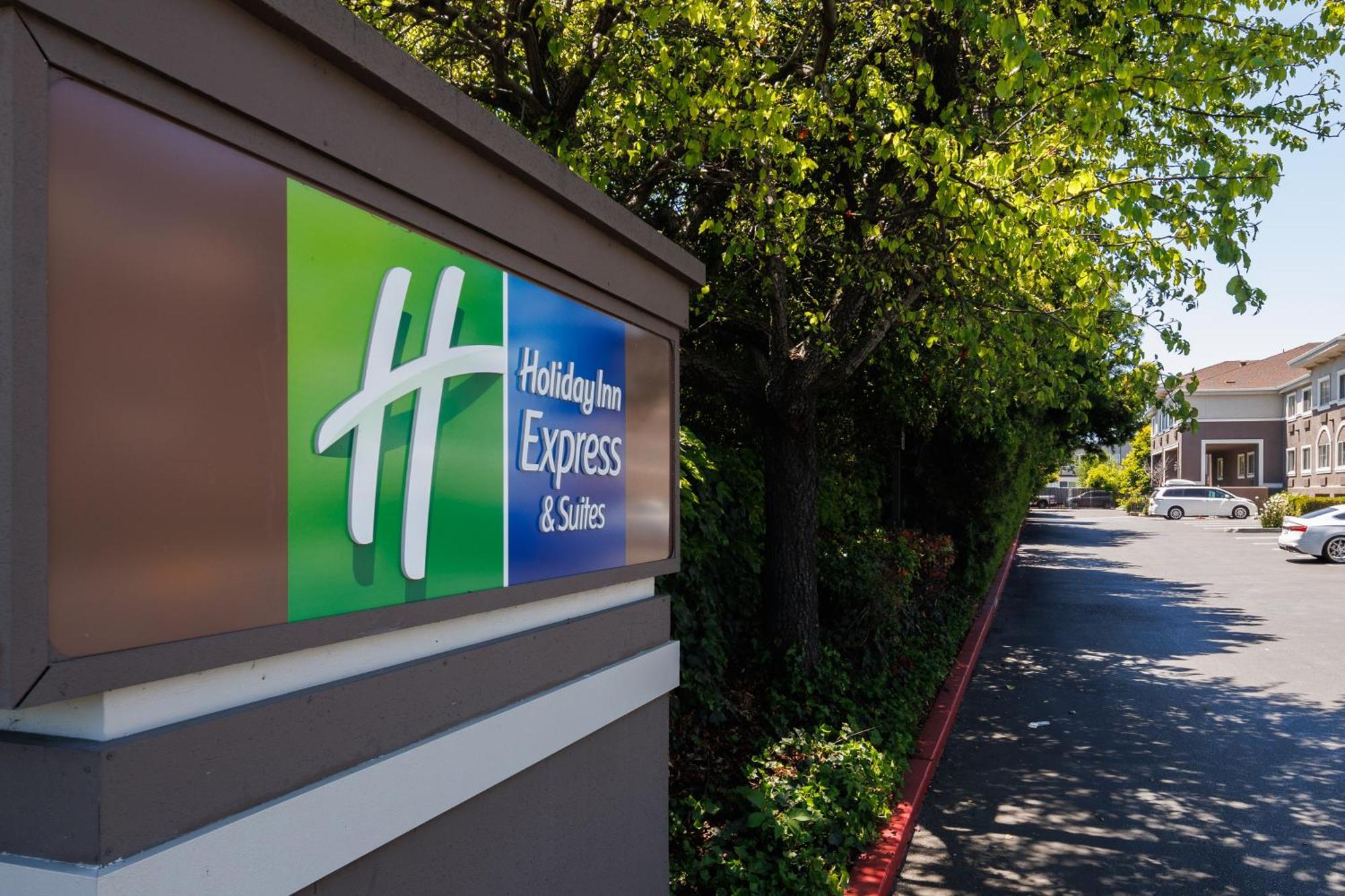 Holiday Inn Express & Suites Mountain View Silicon Valley By Ihg المظهر الخارجي الصورة