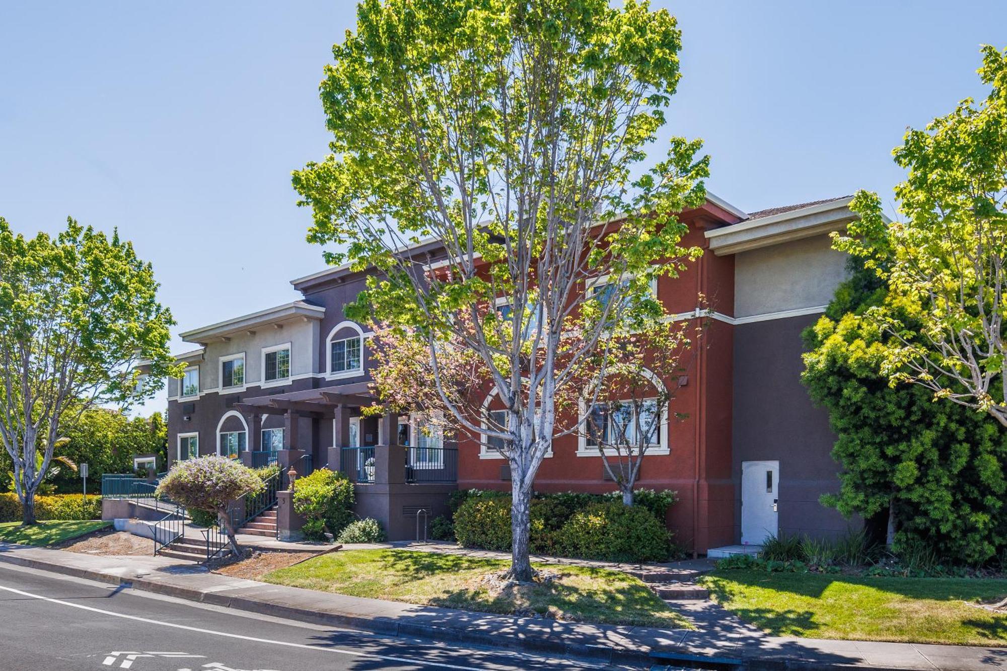 Holiday Inn Express & Suites Mountain View Silicon Valley By Ihg المظهر الخارجي الصورة