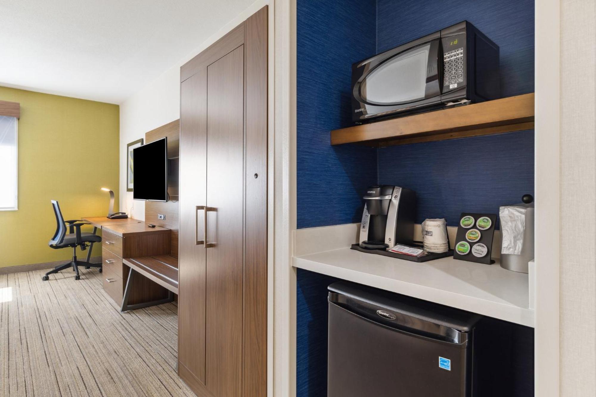 Holiday Inn Express & Suites Mountain View Silicon Valley By Ihg المظهر الخارجي الصورة