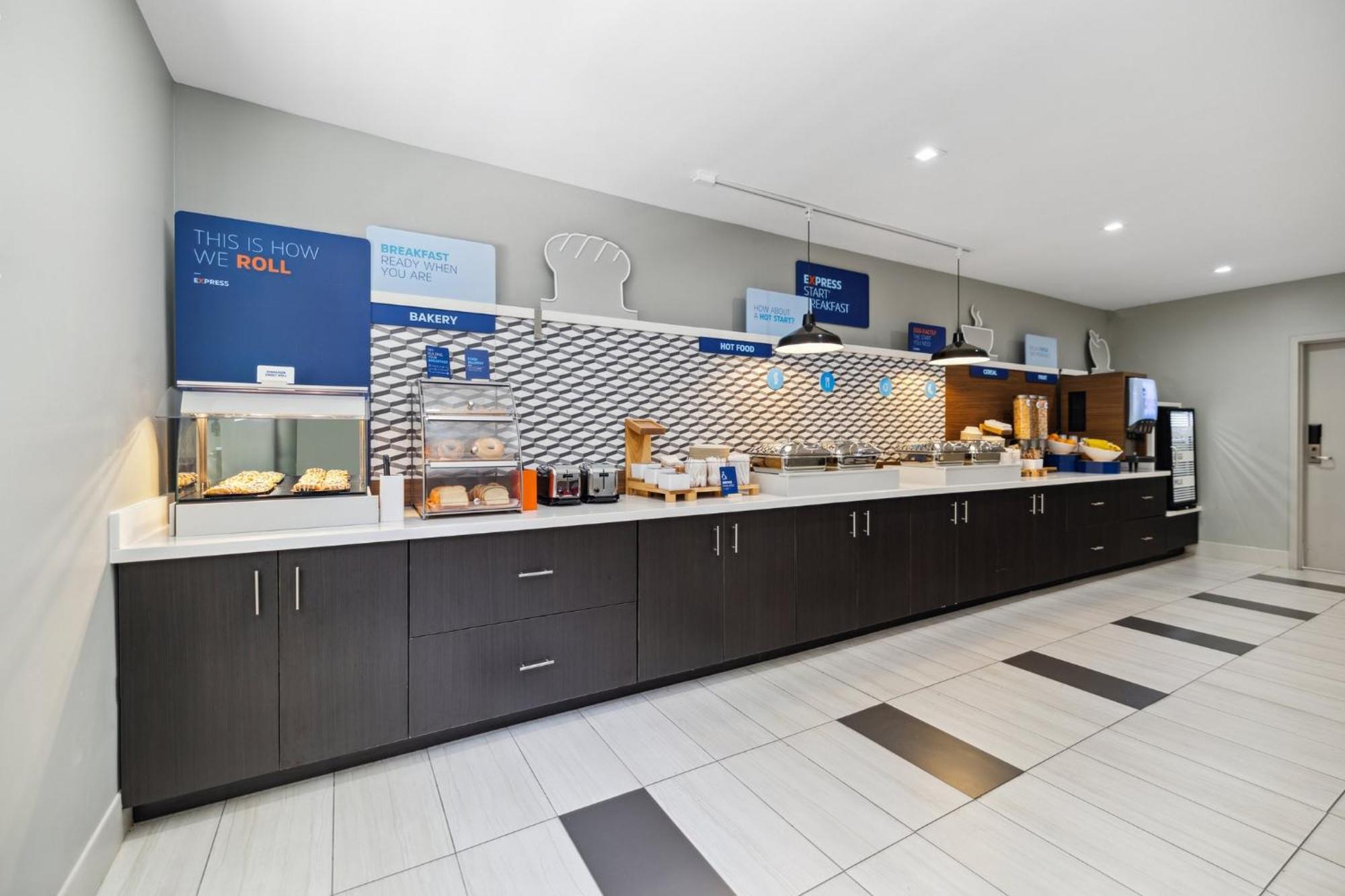 Holiday Inn Express & Suites Mountain View Silicon Valley By Ihg المظهر الخارجي الصورة