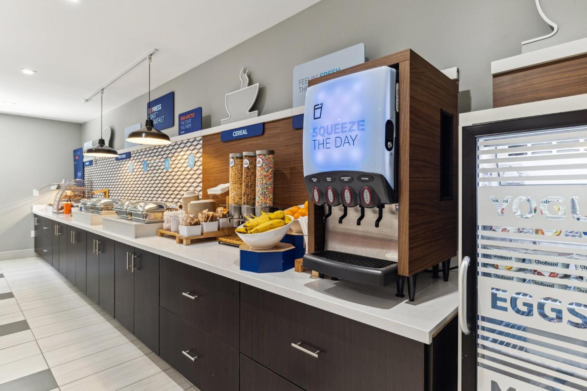 Holiday Inn Express & Suites Mountain View Silicon Valley By Ihg المظهر الخارجي الصورة