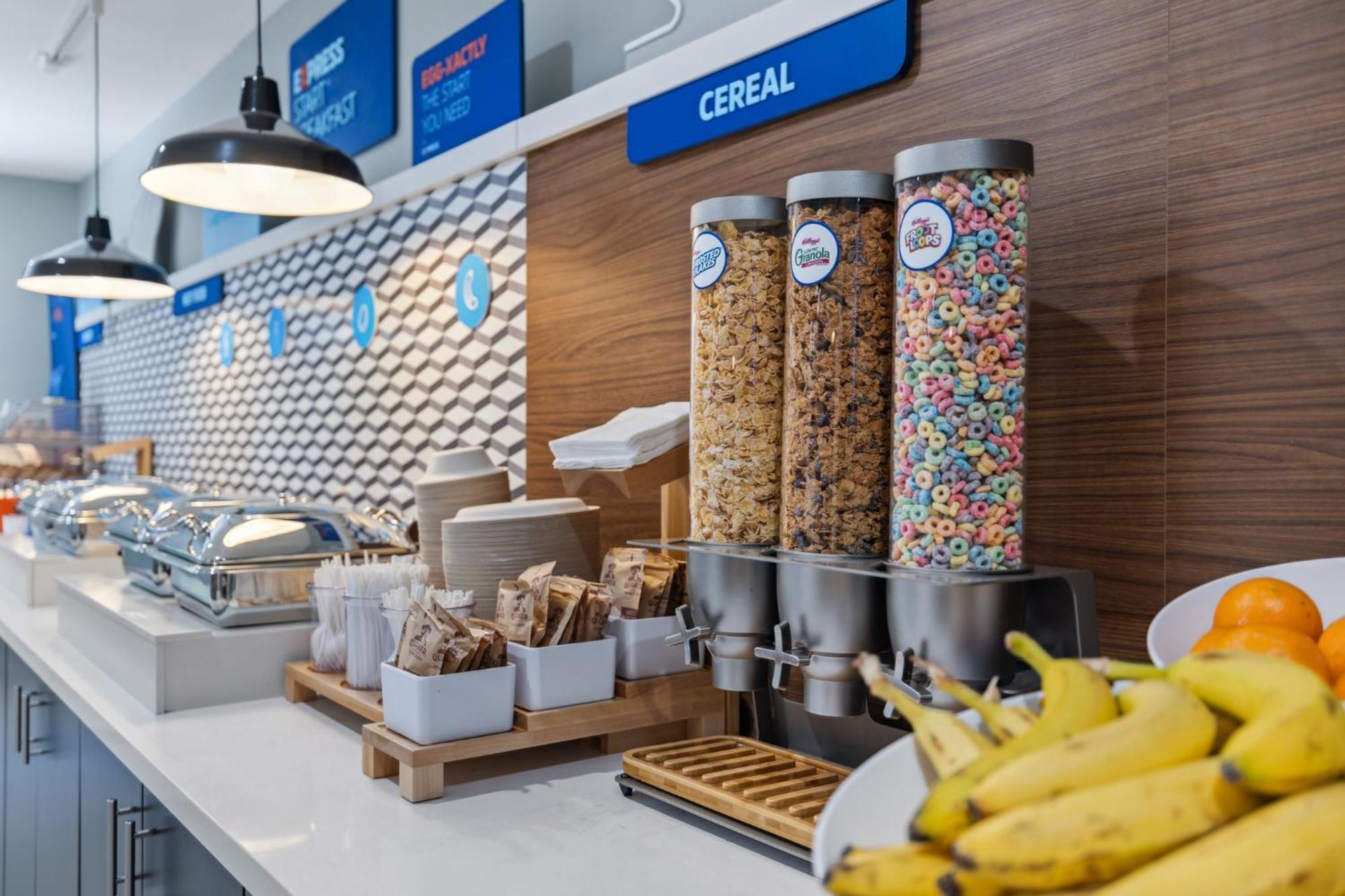 Holiday Inn Express & Suites Mountain View Silicon Valley By Ihg المظهر الخارجي الصورة